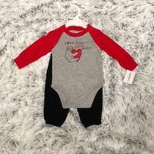 Carter’s Valentine’s Day Sloth bodysuit set